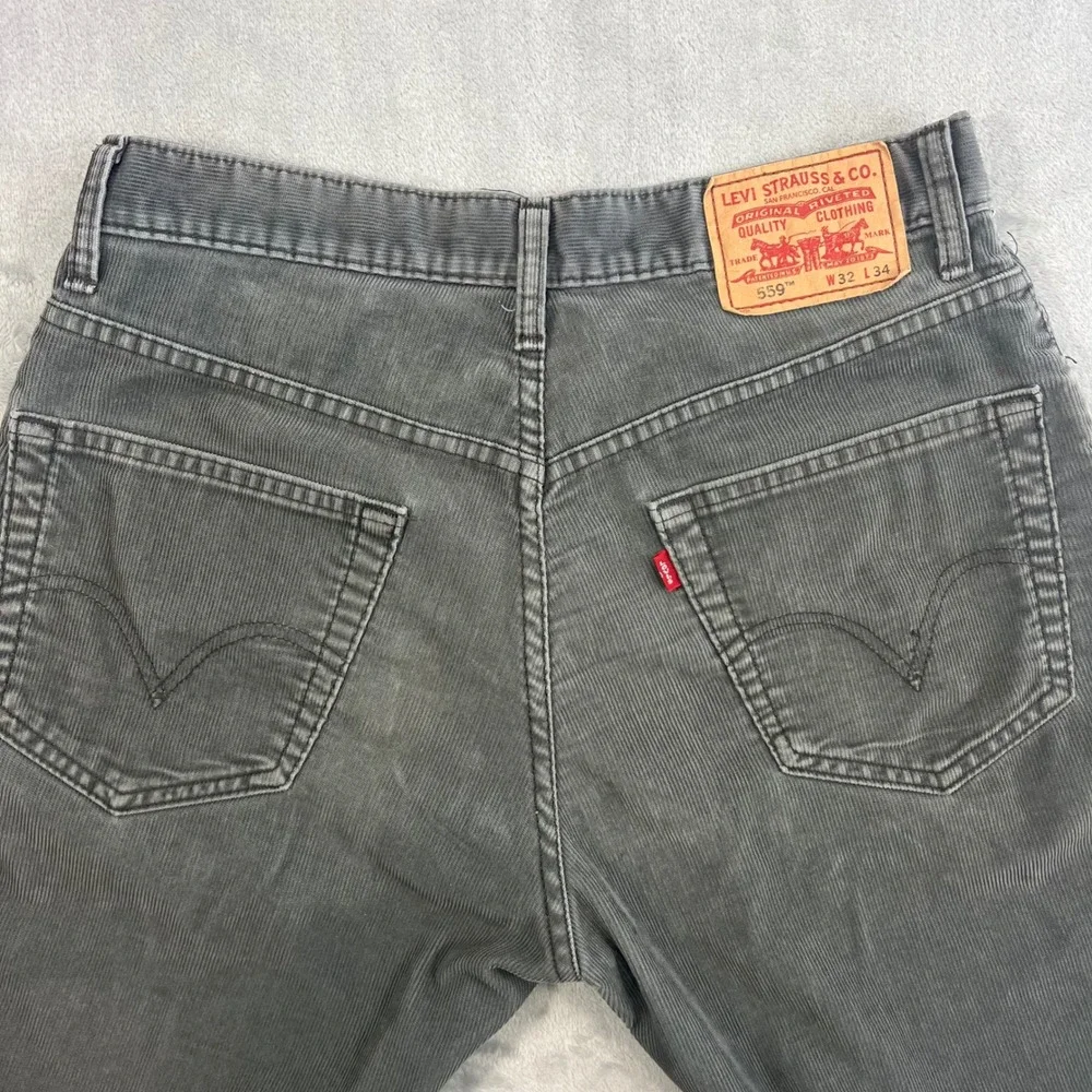 LEVI'S 559 Relaxed Straight Jeans Men's 32x29 Gray Corduroy 2008 Cotton Blend